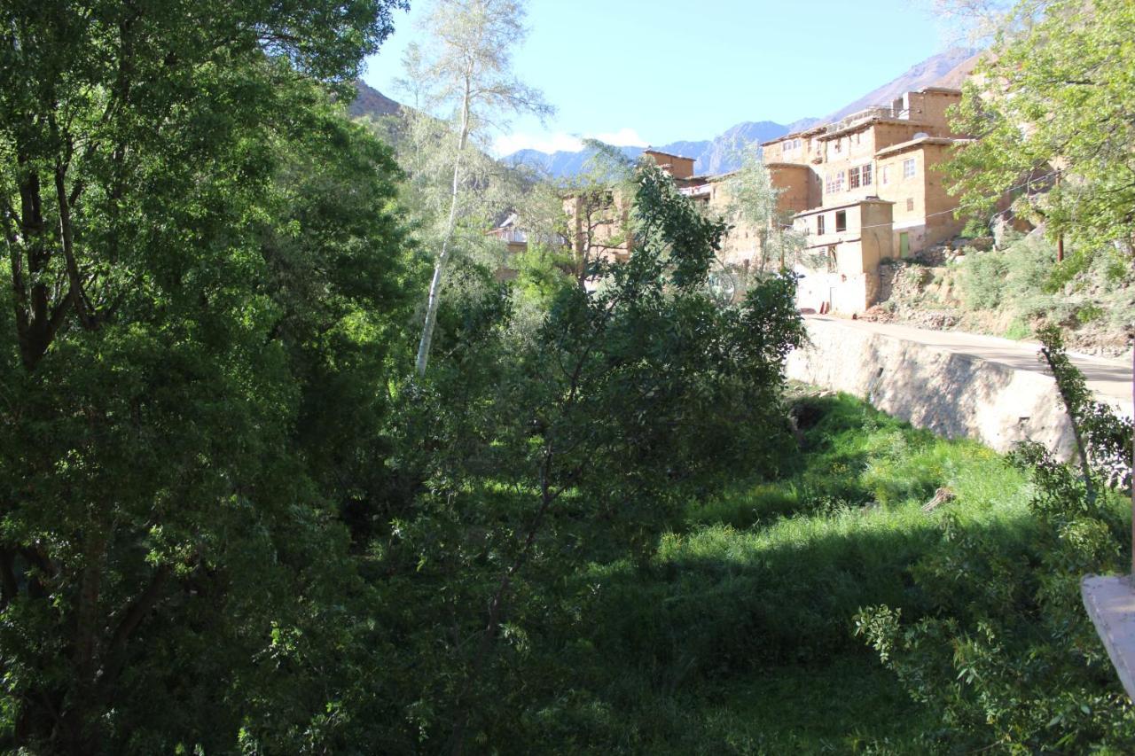 Auberge Toubkal Amsouzart Aitst Idar Tizgui Luaran gambar